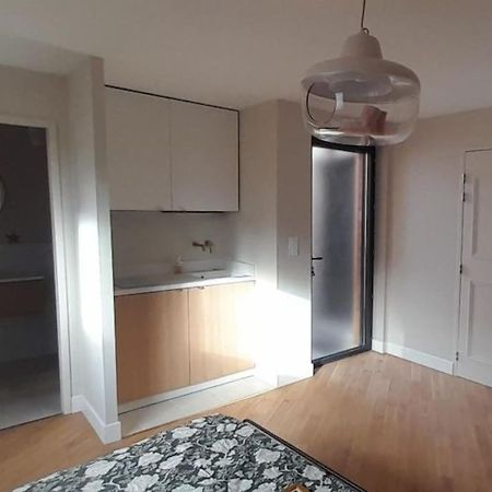 Joli Studio Avec Stationnement Gratuit Dans La Rue Lägenhet Le Mans Exteriör bild